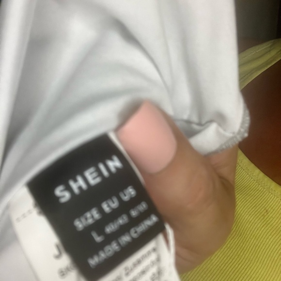 Edgy long sleeved black tee shirt with a graphic print - Picture 3 of 3